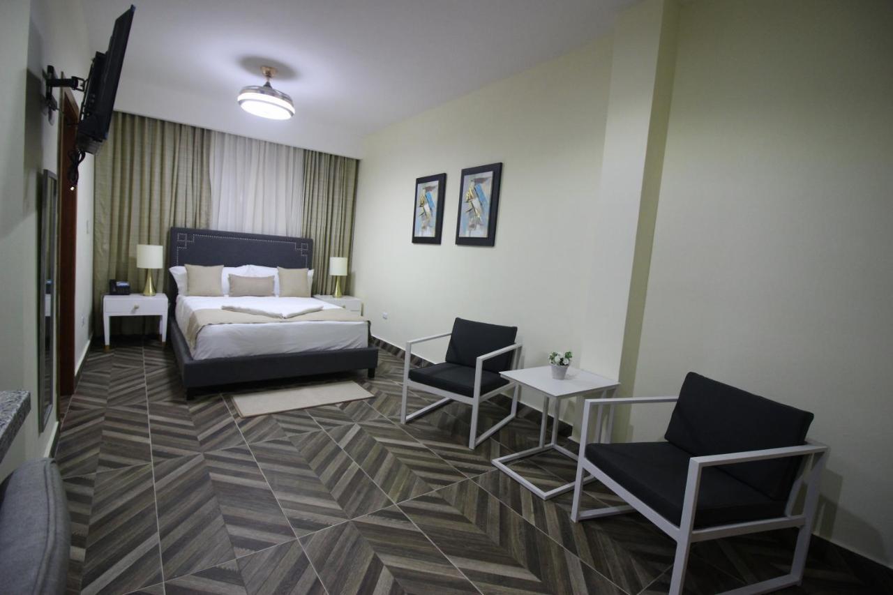 Hotel Monarca Игуэй Экстерьер фото
