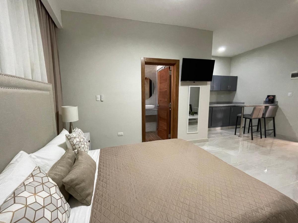 Hotel Monarca Игуэй Экстерьер фото