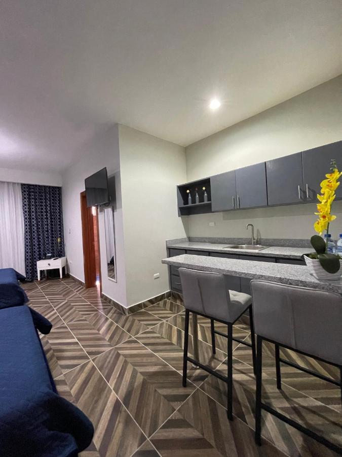 Hotel Monarca Игуэй Экстерьер фото