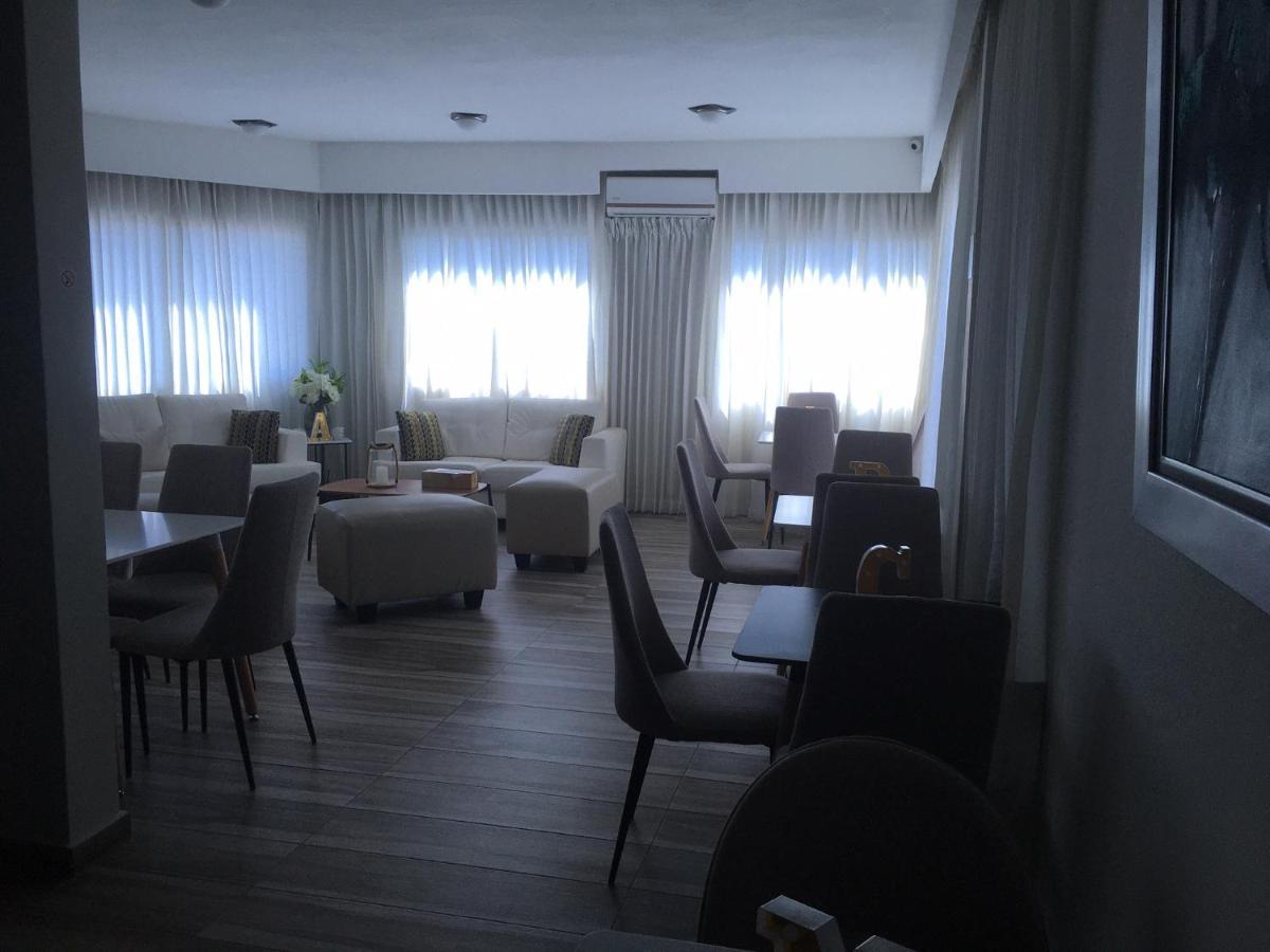 Hotel Monarca Игуэй Экстерьер фото