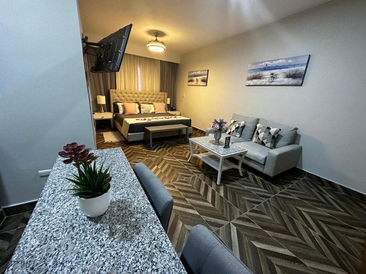 Hotel Monarca Игуэй Экстерьер фото