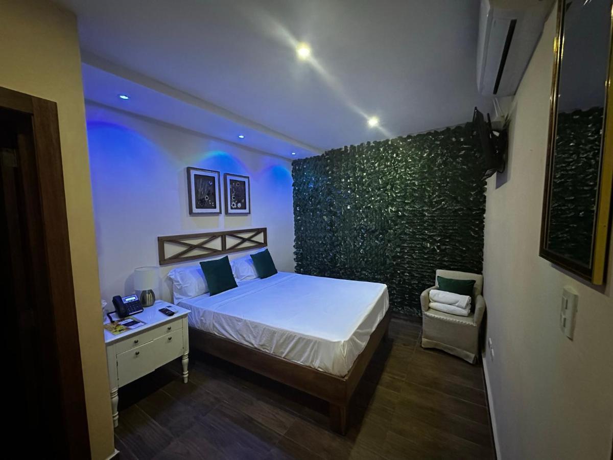 Hotel Monarca Игуэй Экстерьер фото
