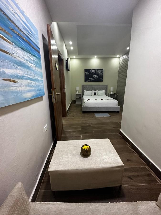 Hotel Monarca Игуэй Экстерьер фото