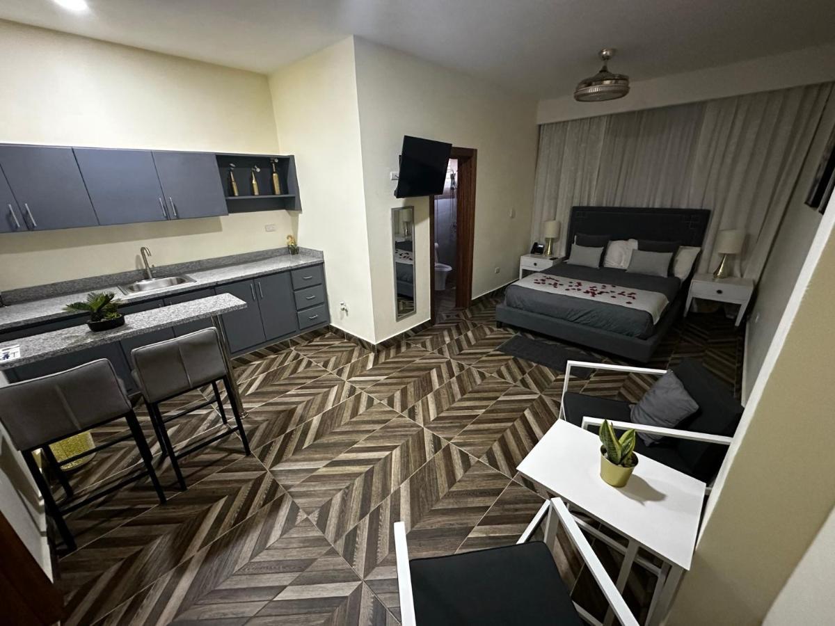 Hotel Monarca Игуэй Экстерьер фото